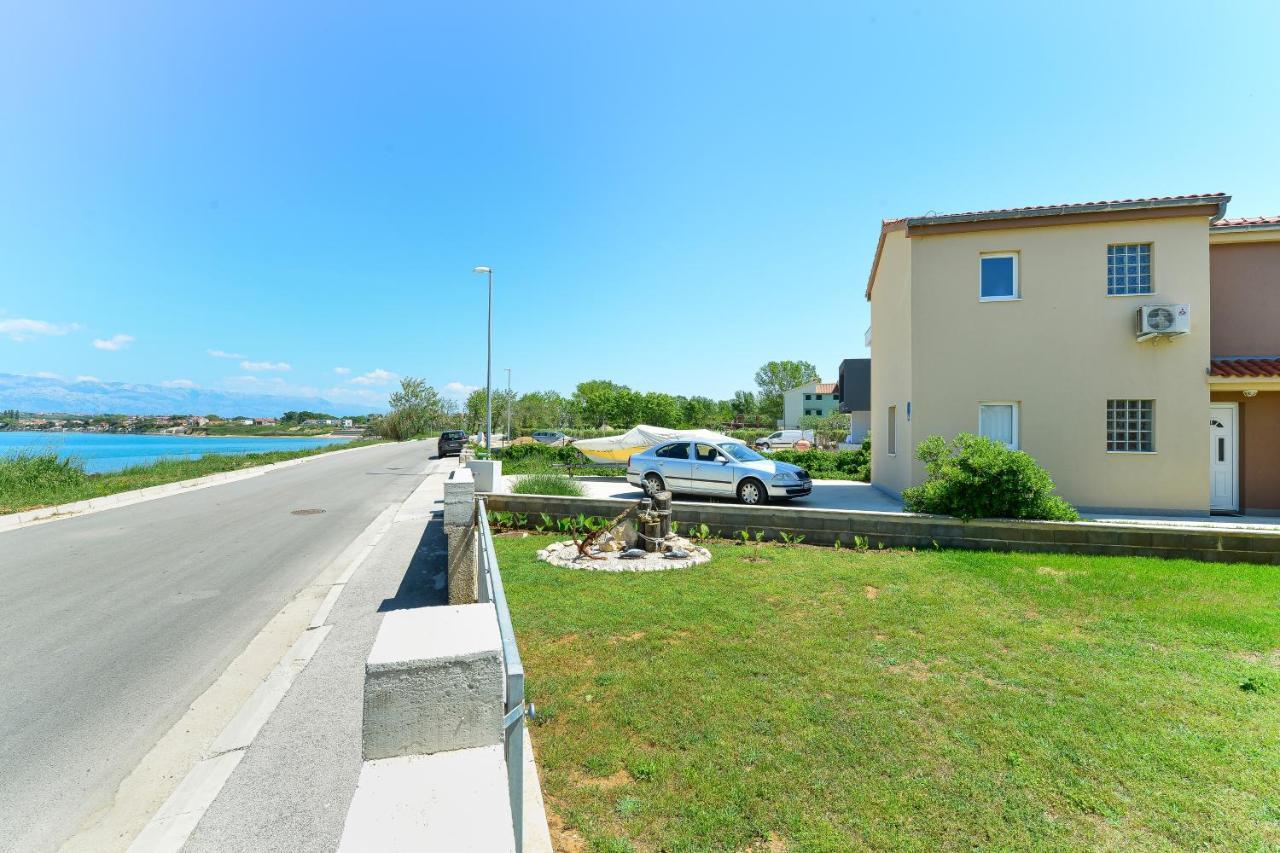Apartments By The Sea Nin, Zadar - 13172 Exteriör bild